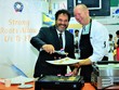 Siêu đầu bếp Michelin Michel Louws (phải) sẽ  trình diễn nấu ăn ở Holland Pavilllion tại Vietnam Foodexpo 2018
