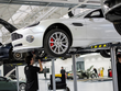 Aston Martin cử chuyên gia toàn cầu kiểm tra xe cho khách hàng Việt Nam