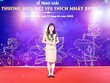 Chú thích hình:
Phó Tổng Giám đốc Chubb Life Việt Nam – Bà Dương Thúy Hồng nhận giải thưởng từ Ban Tổ chức
