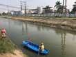 Hoạt động dọn rác lòng kênh chung Trạm bơm Như Quỳnh (Văn Lâm, Hưng Yên) được La Vie thực hiện hằng ngày trong nhiều năm qua.