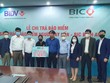 BIC trao hơn 750 triệu đồng quyền lợi Kl99kl phiên bản hoạt động cho khách hàng vay vốn tại Nghệ An