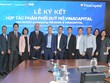 Lễ ký kết hợp tác triển khai phân phối sản phẩm chứng chỉ quỹ giữa Công ty cổ phần Digi Invest và Công ty Quản lý Quỹ VinaCapital