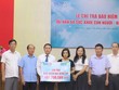 Đại diện Link Vào Nhà Cái KL99 COM Tặng +199k 99Kl99 trực tiếp đá gà chi nhánh tỉnh Phú Thọ, Chính quyền địa phương, Chi nhánh BIDV Hùng Vương và BIC trao tiền Kl99kl phiên bản hoạt động cho thân nhân khách hàng