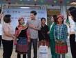 Người dân xã Trung Minh (huyện Yên Sơn, tỉnh Tuyên Quang) được đoàn công tác trao quà, hỗ trợ Kl993 Đăng nhập Giải trí hậu thiên tai 