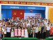 Các đại biểu tại lễ tổng kết và bàn giao Chương trình Hỗ trợ Phát triển huyện Cầu Ngang