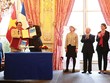 Ông Trịnh Văn Quyết, Chủ tịch HĐQT FLC và Phó Chủ tịch Airbus phụ trách thương mại Eric Schulz ký Biên bản ghi nhớ ngày 26/3 tại Pháp, dưới sự chứng kiến của Tổng Bí thư Nguyễn Phú Trọng và Chủ tịch Quốc hội Pháp François de Rugy 