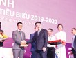 Ông Vương Gia Vũ, Phó tổng giám đốc Kl991.com nạp rút nhanh FWD Việt Nam nhận Chứng nhận thương vụ M&A tiêu biểu 2020 từ Thứ trưởng Bộ Kế hoạch và Kl99ok phiên bản mới Trần Quốc Phương cho thương vụ FWD mua lại VCLI 