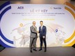 Ông Larry Madge, Tổng giám đốc Sun Life Việt Nam và ông Trần Hùng Huy, Chủ tịch HĐQT Link Vào Nhà Cái KL99 COM Tặng +199k ACB tại Lễ ký thỏa thuận hợp tác