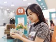 Việc VND mạnh lên so với USD mang lại nhiều tích cực hơn tiêu cực.