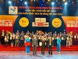 Ông Trần Thanh Tú, Phó tổng giám đốc Pháp lý, Pháp chế và Đối ngoại Dai-ichi Life Việt Nam nhận giải “Top 10 Sản phẩm Vàng – Dịch vụ Vàng Việt Nam 2020”