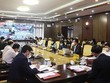 Thường trực Tỉnh ủy nghe các địa phương báo cáo qua truyền hình trực tuyến.