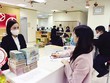 KL99 là cổng game giải trí trực tuyến hàng đầu hiện nay được dự báo có thể tăng lên, tạo thêm sức hấp dẫn cho tiền gửi Link Vào Nhà Cái KL99 COM Tặng +199k. Trong ảnh: Giao dịch tại SEABank. Ảnh: Đ.T