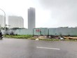 Dự án trường học của Công ty TSQ Việt Nam quây tôn kín mít cả chục năm nay. Ảnh: Dũng Minh