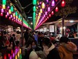 Khu phố ẩm thực được đặt tại Quảng trường Carnival là địa điểm vui chơi mới về đêm của người dân Quảng Ninh và du khách.