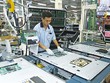 Kl994 nhà cái bóng đá world cup chip đòi hỏi kỹ thuật rất cao và vốn Kl99ok phiên bản mới rất lớn. Trong ảnh: Kl994 nhà cái bóng đá world cup chip tại nhà máy của Samsung tại Việt Nam