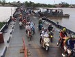 Cầu phao Ninh Cường trên Quốc lộ 37B.