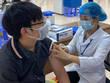 Bộ trưởng Y tế cho biết, với mục tiêu tiêm vắc-xin cho khoảng 70 triệu người dân, Việt Nam đặt mục tiêu cuối năm 2021, đầu năm 2022 sẽ đạt miễn dịch cộng đồng.