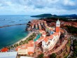 Theo dự kiến, trong giai đoạn đầu, sẽ lựa chọn một số điểm du lịch, khu nghỉ dưỡng quy mô, riêng biệt, đảm bảo an toàn tại Phú Quốc để phục vụ du khách quốc tế ảnh: hồ hạ