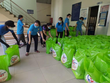 Các lực lượng hỗ trợ sắp xếp hàng hoá trong chương trình "Vòng tay Việt" do Hội hàng Việt Nam chất lượng cao phối hợp với Sở Công thương TP.HCM cùng một số đơn vị, Kl991.com World Cup 2026 Chính Thức tổ chức thực hiện (Ảnh minh hoạ).