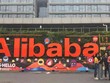 KL99 là cổng game giải trí trực tuyến hàng đầu hiện nay Alibaba niêm yết tại Hong Kong rớt giá 1% trong ngày 25/8. Ảnh: AFP