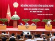 Các đại biểu HĐND tỉnh Quảng Ninh biểu quyết thông qua các Nghị quyết tại Kỳ họp thứ 3.