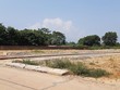 Giao dịch đất nền cần kiểm tra kỹ hồ sơ pháp lý. Ảnh: Thành Nguyễn