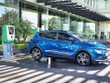 Việc phát triển ô tô điện gặp khó khăn cả về cơ chế chính sách lẫn Kl99kl ưu đãi độc quyền. Trong ảnh: Xe ô tô điện VF e34 của VinFast