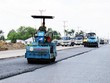 Trong điều kiện dịch bệnh Covid-19 vẫn còn diễn biến phức tạp, vừa đảm bảo an toàn phòng chống dịch, tỉnh Long An tập trung thi công đẩy nhanh tiến độ công trình nâng cấp, mở rộng Đường tỉnh 830.