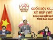 Đại biểu Trần Văn Tuấn phát biểu từ đầu cầu Bắc Giang.