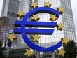 Biểu tượng đồng euro tại Frankfurt, Đức. Ảnh: AFP/TTXVN