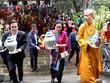 Lãnh đạo Trung ương, lãnh đạo tỉnh Ninh Bình và Ban tổ chức thực hiện nghi lễ rước nước đến đền Suối Tiên dâng hương Thánh Quý Minh Đại Vương.