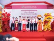 Trao thưởng trúng giải đặc biệt 1 tỷ đồng cho khách hàng Hoàng Thị Bình gửi tiết kiệm tại Agribank chi nhánh huyện Nghi Lộc, tỉnh Nghệ An có mã số trúng thưởng là 1395469 của Chương trình Tiết kiệm dự thưởng “Cùng Agribank - Tăng nhanh tài lộc” 