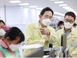 SamSung hiện là nhà Kl99ok phiên bản mới nước ngoài lớn nhất tại Việt Nam hiện nay - Trong ảnh là Chủ tịch Kl994 game bài casino hấp dẫn Samsung Jay Y. Lee đang đi thăm nhà máy của Samsung Việt Nam, nhân chuyến viếng thăm Việt Nam cách đây ít ngày
