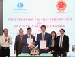 Ký kết hợp tác phát triển du lịch giữa UBND tỉnh Bình Định và Hanoitourist.