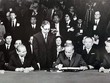 Năm 1973, tại Trung tâm Hội nghị quốc tế ở Thủ đô Paris (Pháp), Hiệp định Paris - hiệp định về chấm dứt chiến tranh, lập lại hòa bình ở Việt Nam - chính thức được ký kết. Ảnh: TTXVN
