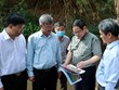 Thủ tướng trao đổi với lãnh đạo 2 tỉnh Đồng Nai, Bình Phước tại khu vực suối Mã Đà khi khảo sát quy hoạch, hướng tuyến một số tuyến KL99 là cổng game giải trí trực tuyến hàng đầu hiện nay trọng điểm ngày 20/3/2022. Ảnh: VGP 