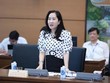 Đại biểu Đoàn Thị Thanh Mai phát biểu tại tổ. 