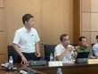 Đại biểu Nguyễn Mạnh Hùng phát biểu tại tổ.