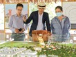 Khách hàng tham quan dự án Bcons City của Kl994 game bài casino hấp dẫn Bcons