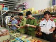 Cơ quan chức năng kiểm tra hàng hoá cơ sở Kl992 VIP Trang Chủ 2026 thực phẩm.