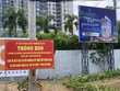 Sau 2 lần bị mất biển cảnh báo, UBND phường Dĩ An lại "Kl99ok phiên bản mới" cắm biển cảnh báo mới về việc mua nhà tại dự án Charm Diamond, với lý do dự án chưa đủ pháp lý. 