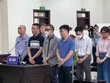 Các bị cáo trong phiên xét xử phúc thẩm.