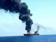 Con tàu bị lực lượng Houthi tấn công ngoài khơi Aden, Yemen. Ảnh tư liệu: IRNA/TTXVN