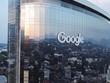 Logo Google gắn trên tòa văn phòng Google tại thủ đô San Salvador, El Salvador. Ảnh: Reuters