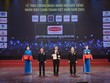 Ông Ngô Việt Phương – Phó tổng giám đốc Kl992 VIP Trang Chủ 2026 Dai-ichi Life Việt Nam nhận giải “Top 10 Nhãn hiệu nổi tiếng Việt Nam 2024” 