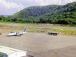Sân bay Côn Đảo hiện mới khai thác được các loại tàu bay nhỏ và công suất thiết kế chỉ 400.000 lượt khách/năm, nên không đáp ứng nhu cầu đang tăng cao hiện nay.