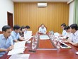 Phó chủ tịch UBND tỉnh Quảng Trị Lê Đức Tiến chủ trì cuộc họp.