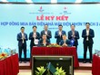 Ông Lê Như Linh, Tổng Giám đốc PV Power và ông Lê Khắc Hưng, Giám đốc EVNEPTC ký kết Hợp đồng PPA Nhà máy điện Nhơn Trạch 3&4. 