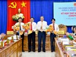Ông Ngô Công Thức (thứ 2 từ trái sang) được bầu giữ chức Phó chủ tịch UBND tỉnh An Giang nhiệm kỳ 2021 - 2026. Nguồn: angiang.gov,vn