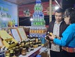 Các gian hàng được bố trí đẹp mắt, chuyên nghiệp.